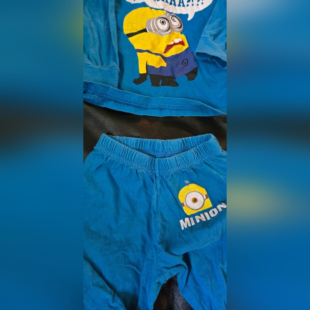 Caluby 1981 Minion Graphic Pajama Set Sz4/5T - Picture 6 of 10